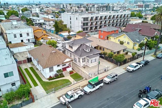 $895,000 | 1147 South Mariposa Avenue, Los Angeles, CA 90006