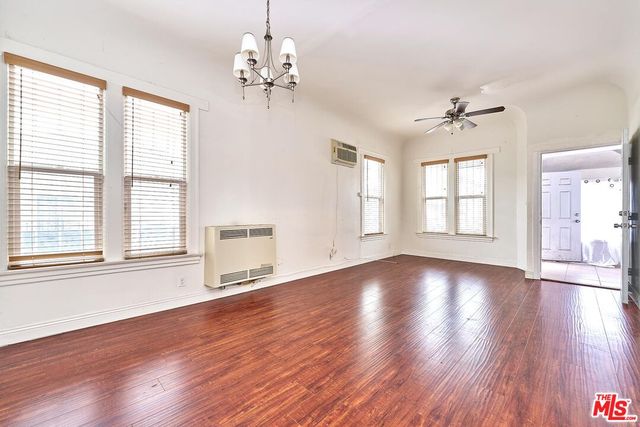 $895,000 | 1147 South Mariposa Avenue, Los Angeles, CA 90006