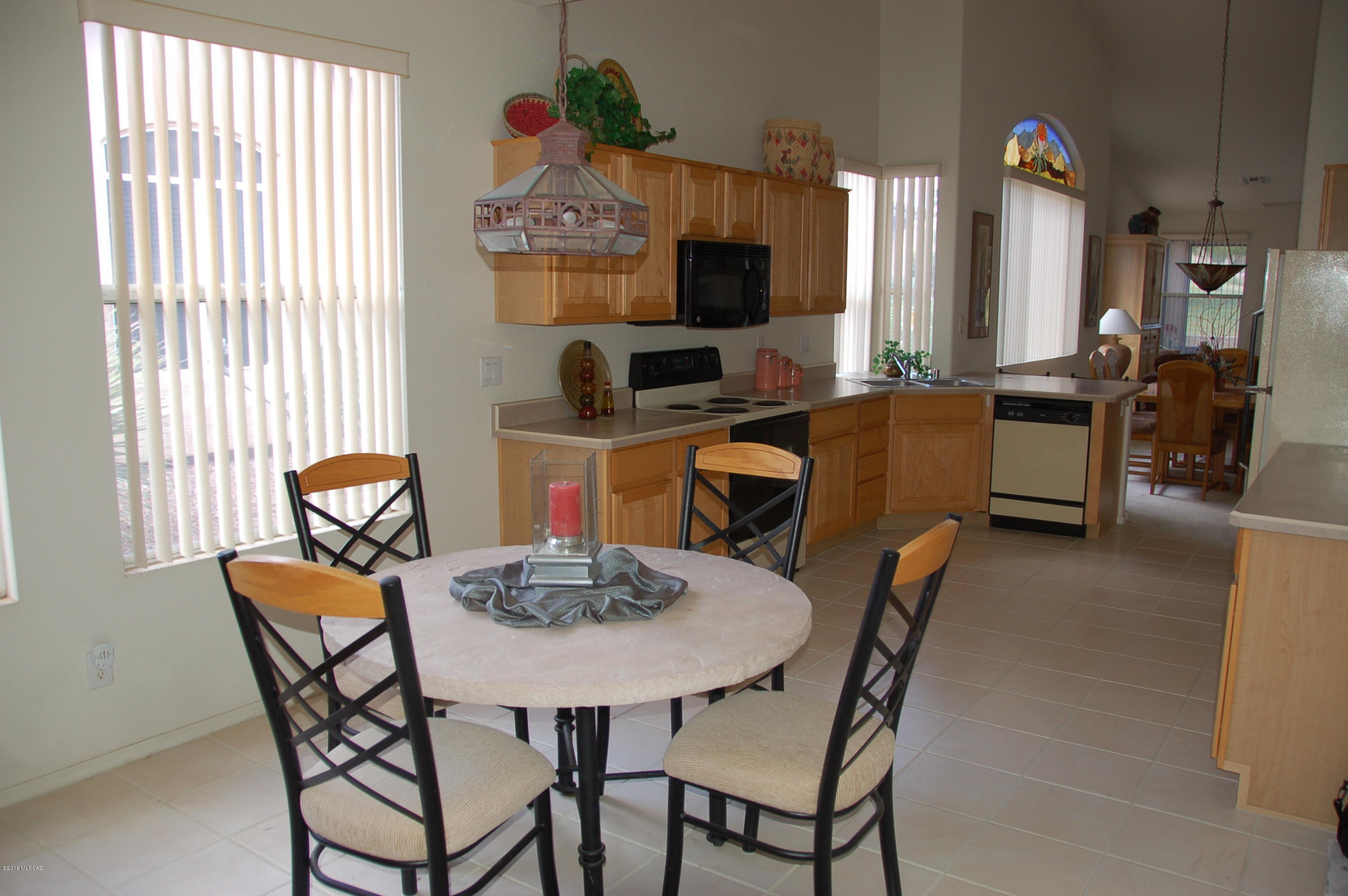 64396 East Wind Ridge Circle Tucson, AZ 85739 - Photo 4 of 20