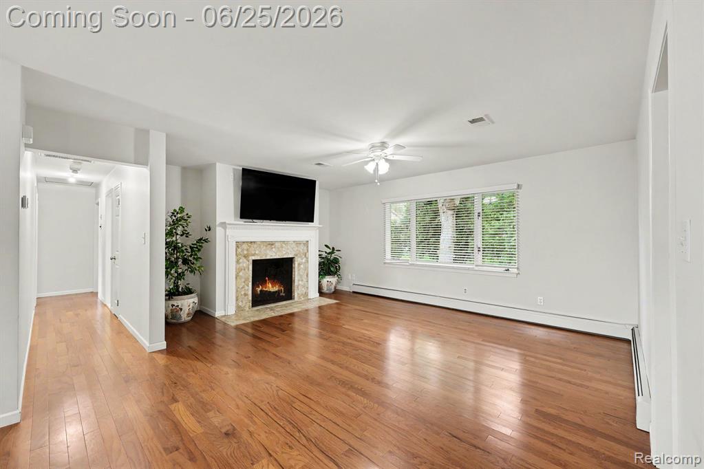 3750 Beach Road Troy, MI 48084 - Photo 7 of 27