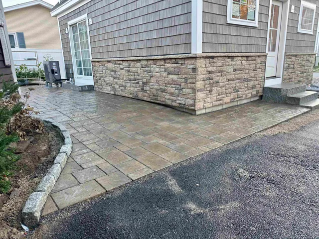 $3,000 | 28 Emerald Avenue, Unit B, Hampton, NH 03842