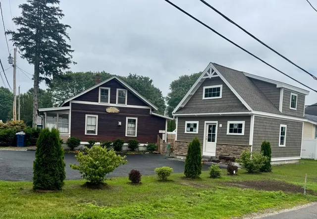 $3,000 | 28 Emerald Avenue, Unit B, Hampton, NH 03842