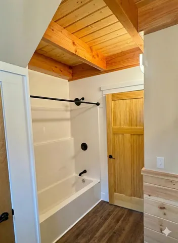 $3,000 | 28 Emerald Avenue, Unit B, Hampton, NH 03842