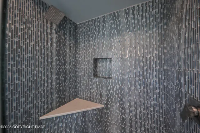 $310,000 | 319 West Windsor Road, Saylorsburg, PA 18353