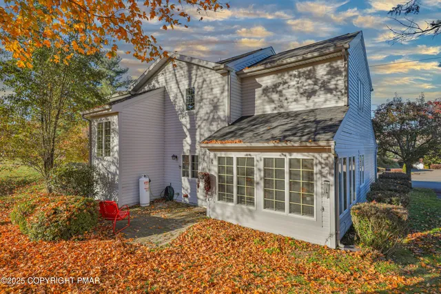 $310,000 | 319 West Windsor Road, Saylorsburg, PA 18353