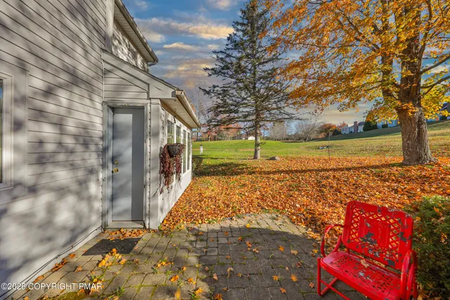 $310,000 | 319 West Windsor Road, Saylorsburg, PA 18353