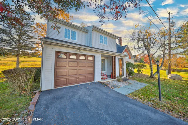 $310,000 | 319 West Windsor Road, Saylorsburg, PA 18353