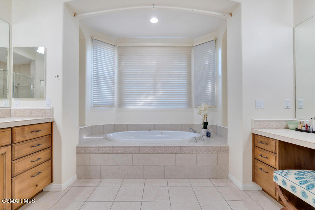 815 Rancho Road Thousand Oaks, CA 91362 - Photo 22 of 40