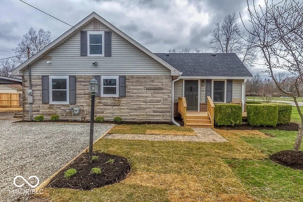 3460 Fisher Road Indianapolis, IN 46239 - Photo 2 of 31