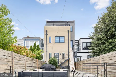 $849,000 | 609 Upshur Street Northwest, Unit 3, Washington, DC 20011