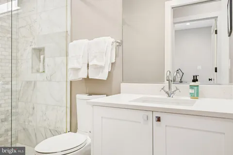 $849,000 | 609 Upshur Street Northwest, Unit 3, Washington, DC 20011