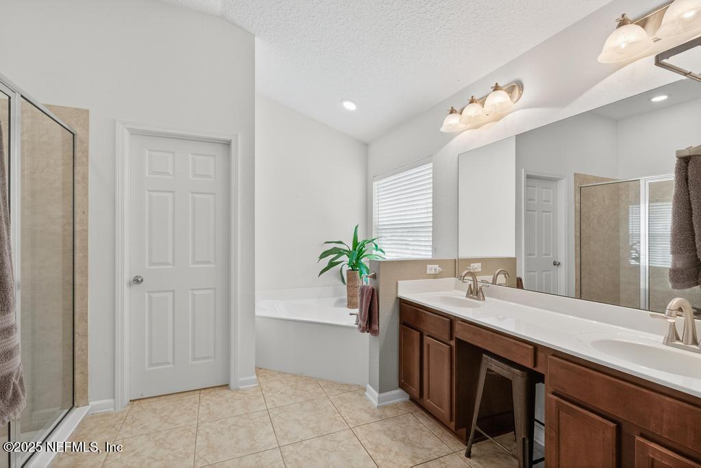4042 Trail Ridge Road Middleburg, FL 32068 - Photo 28 of 54 Primary Bathroom