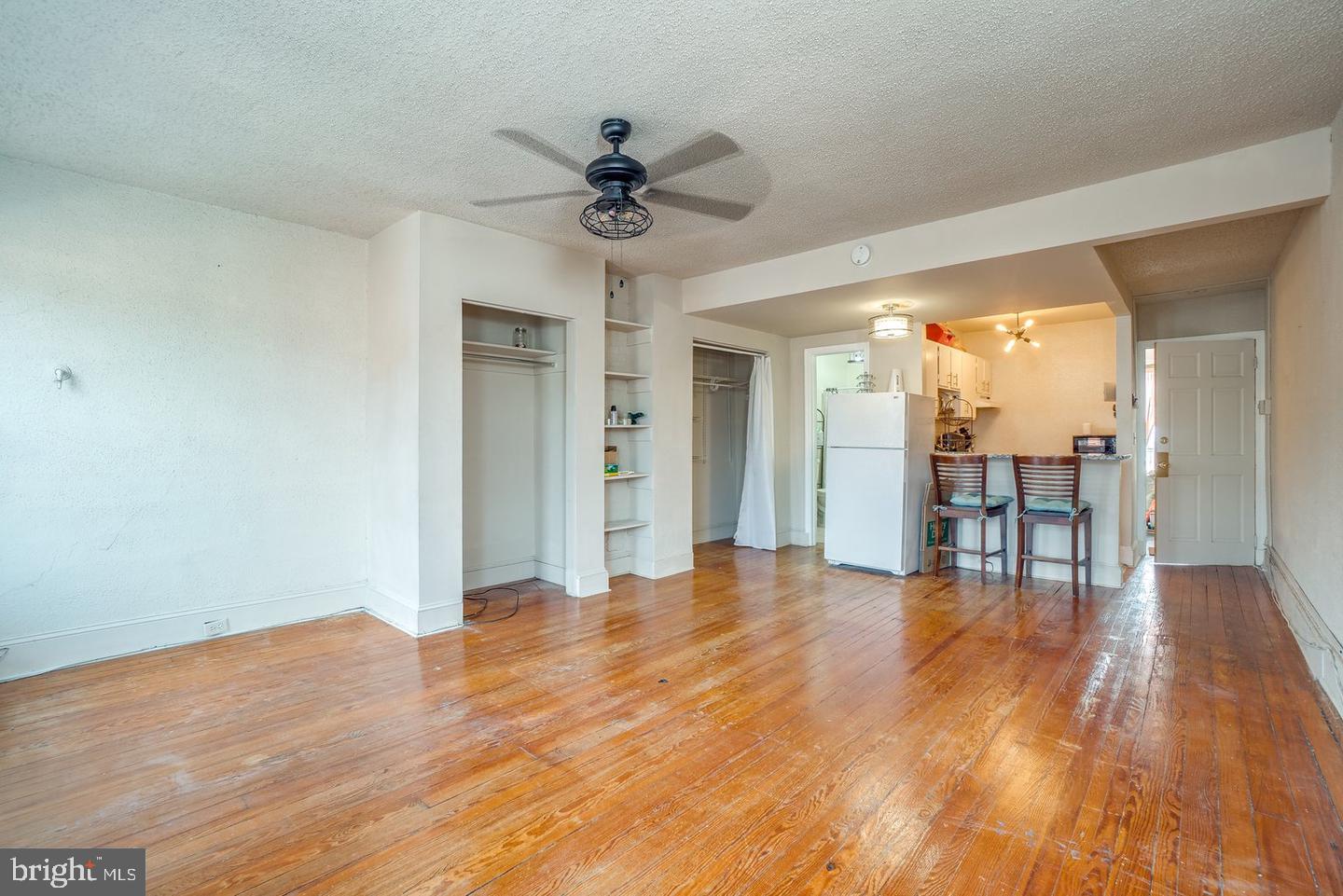 1420 Light Street, Unit 3F Baltimore, MD 21230 - Photo 3 of 8 a view of an empty room and window