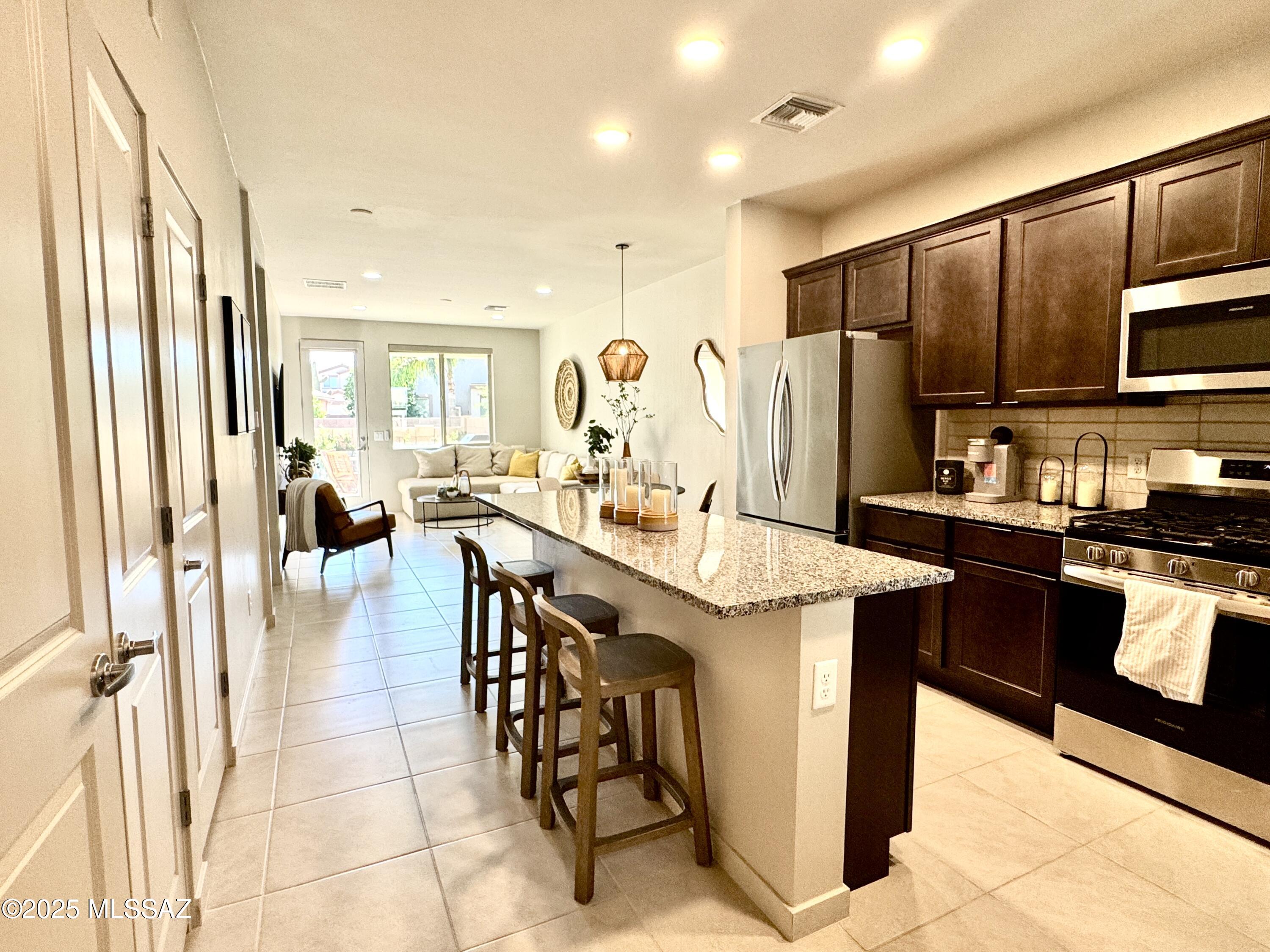 7403 West Barrel Racer Road Tucson, AZ 85743 - Photo 10 of 48