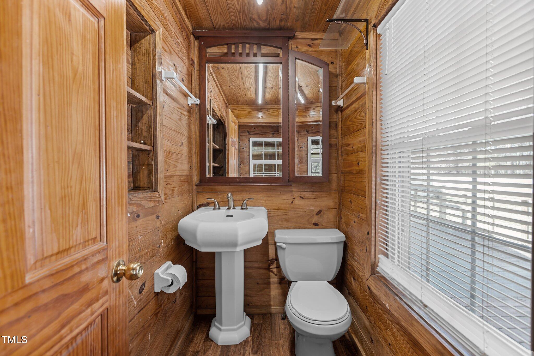 5437 Grasshopper Road Raleigh, NC 27610 - Photo 9 of 50 12-web-or-mls-2N6A0026