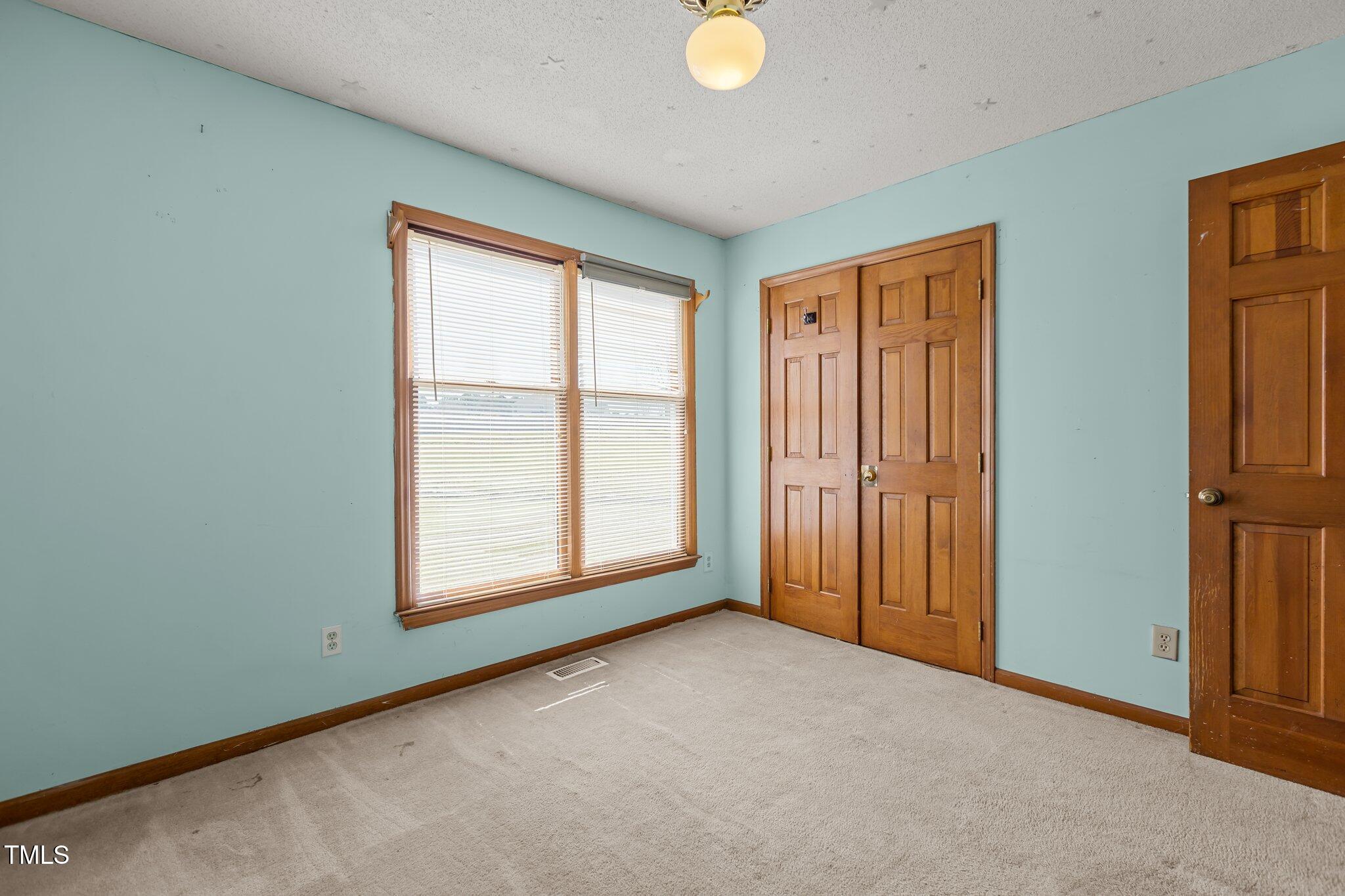 5437 Grasshopper Road Raleigh, NC 27610 - Photo 14 of 50 18-web-or-mls-2N6A0044