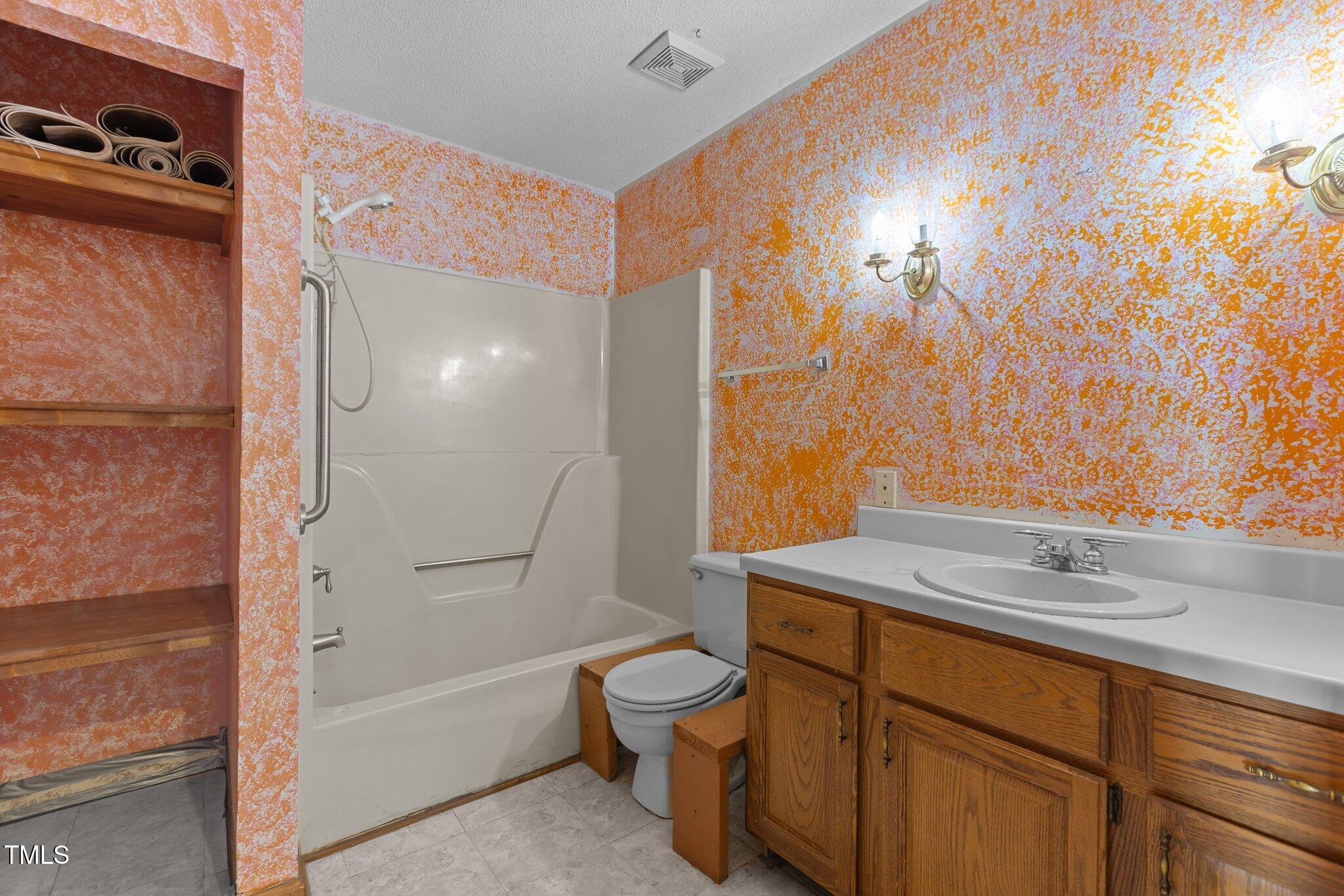 5437 Grasshopper Road Raleigh, NC 27610 - Photo 17 of 50 24-web-or-mls-2N6A0062