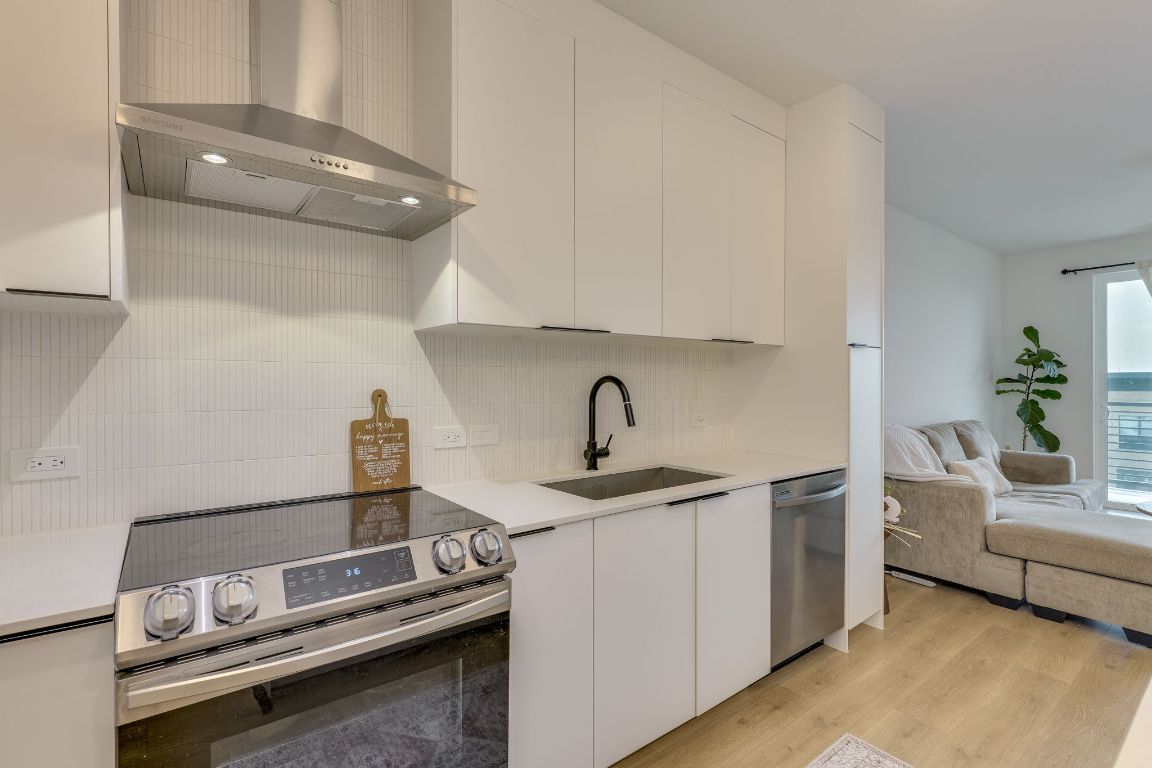 1701 Simond Avenue, Unit 524 Austin, TX 78723 - Photo 7 of 30