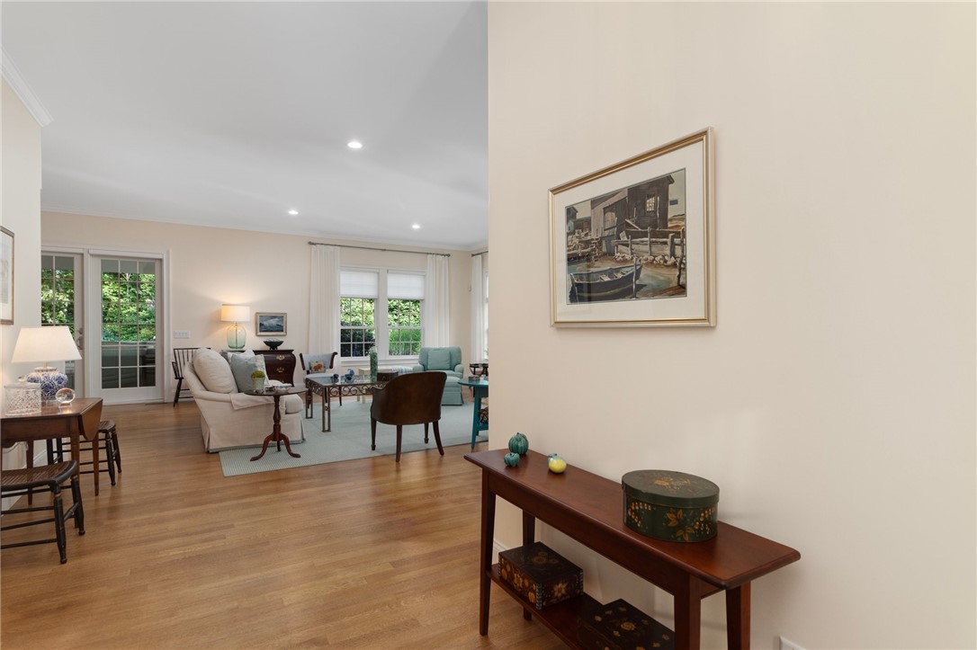 37 Newbury Drive Westerly, RI 02891 - Photo 4 of 42