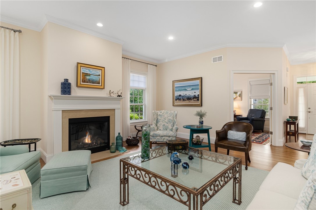 37 Newbury Drive Westerly, RI 02891 - Photo 10 of 42