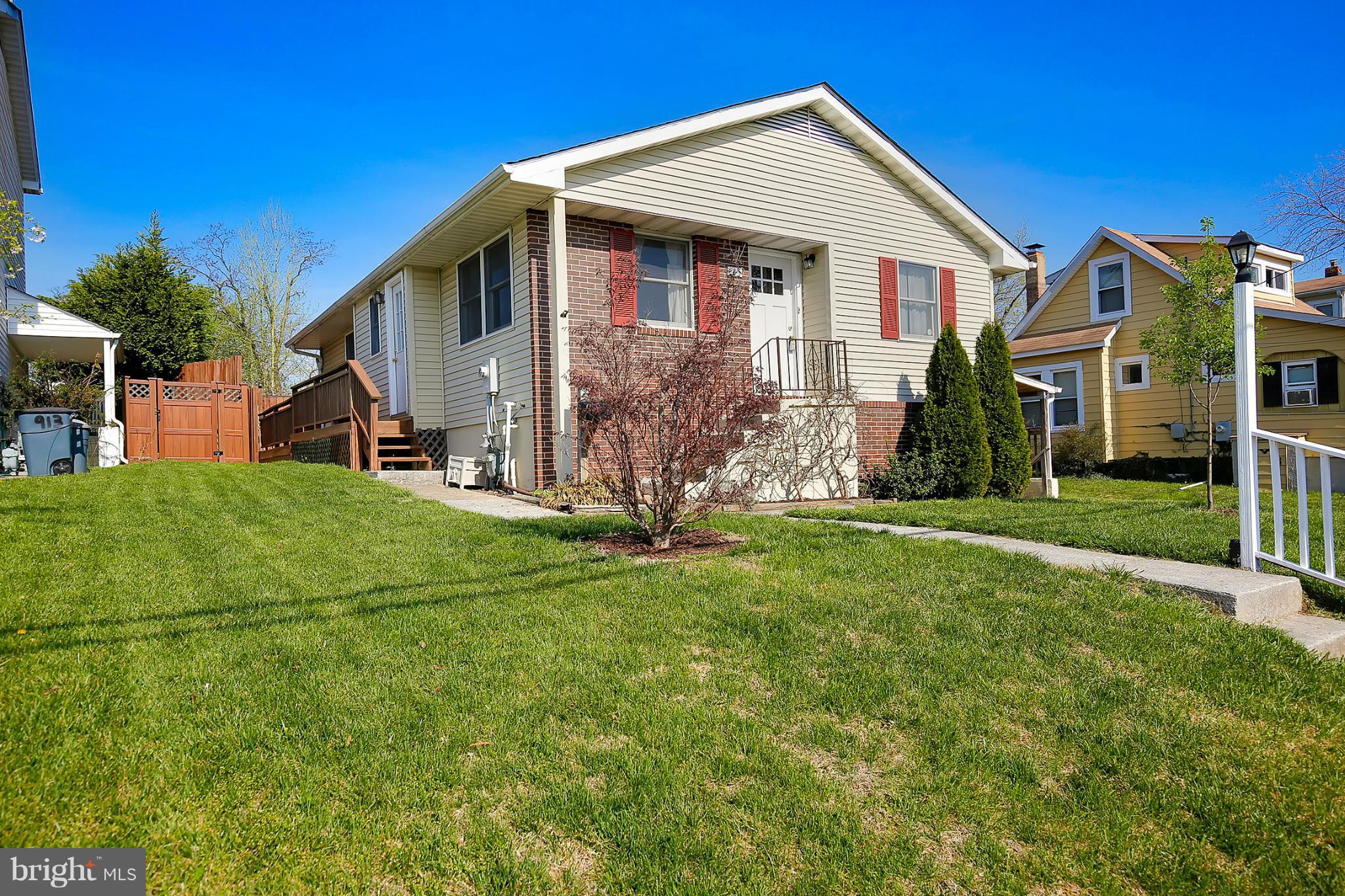915 Courtney Road Baltimore, MD 21227 - Photo 1 of 30 Exterior (Front)