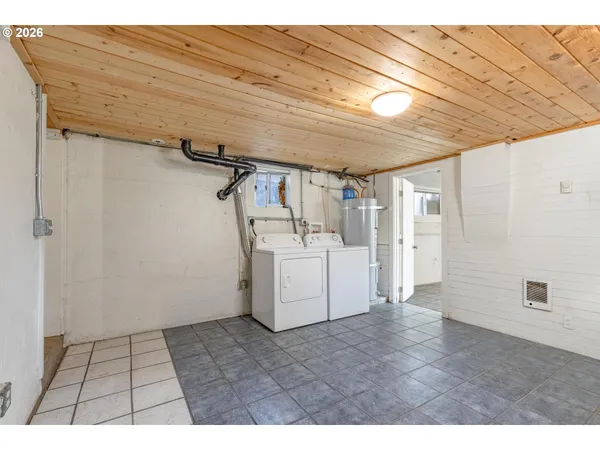 a view of a storage & utility room