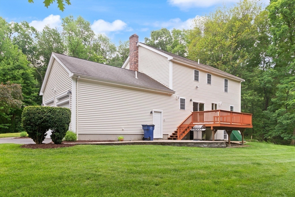 5 Winchester Road Medway, MA 02053 - Photo 36 of 42