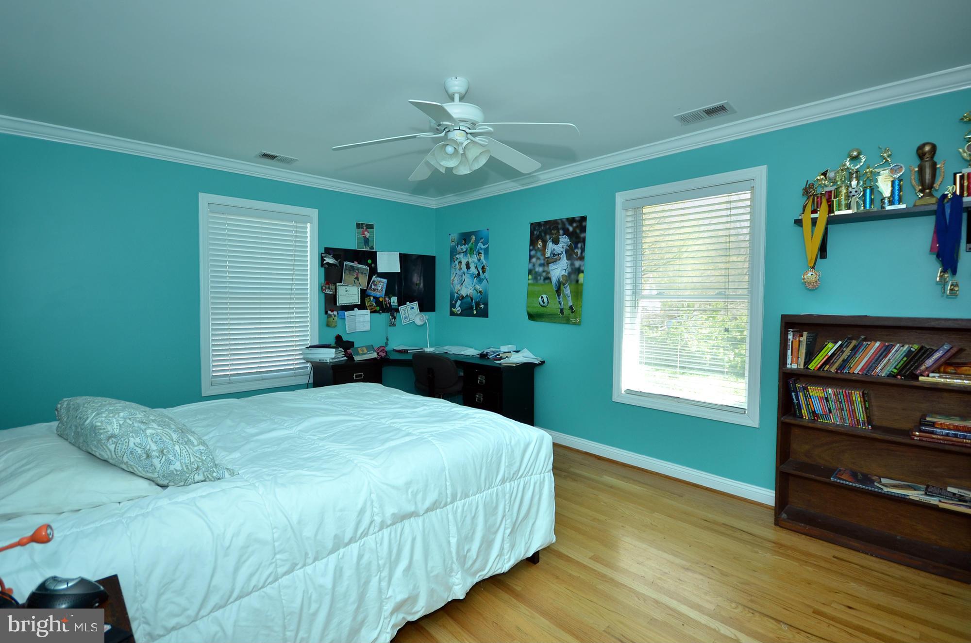 8010 Rider Avenue Baltimore, MD 21204 - Photo 20 of 29 a bedroom with a bed and a window