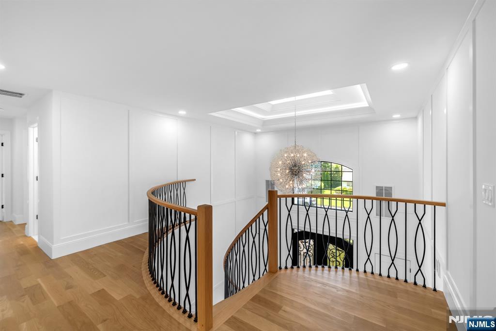 452 Oregon Street Paramus, NJ 07652 - Photo 24 of 50