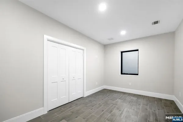 $2,300,000 | 452 Oregon Street, Paramus, NJ 07652