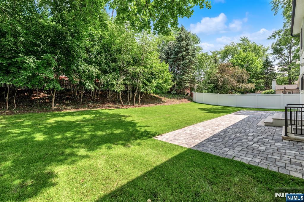 452 Oregon Street Paramus, NJ 07652 - Photo 48 of 50