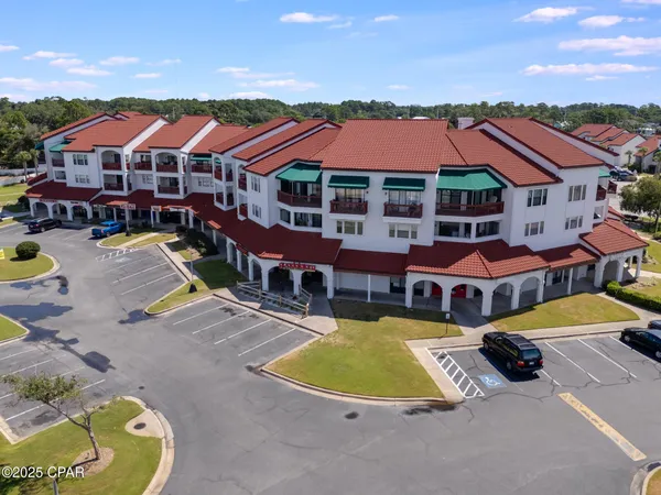 $225,000 | 8730 Thomas Drive, Unit 504, Panama City Beach, FL 32408