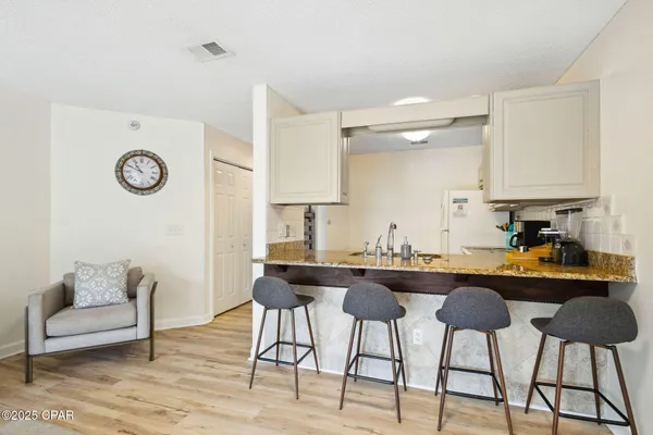 $225,000 | 8730 Thomas Drive, Unit 504, Panama City Beach, FL 32408