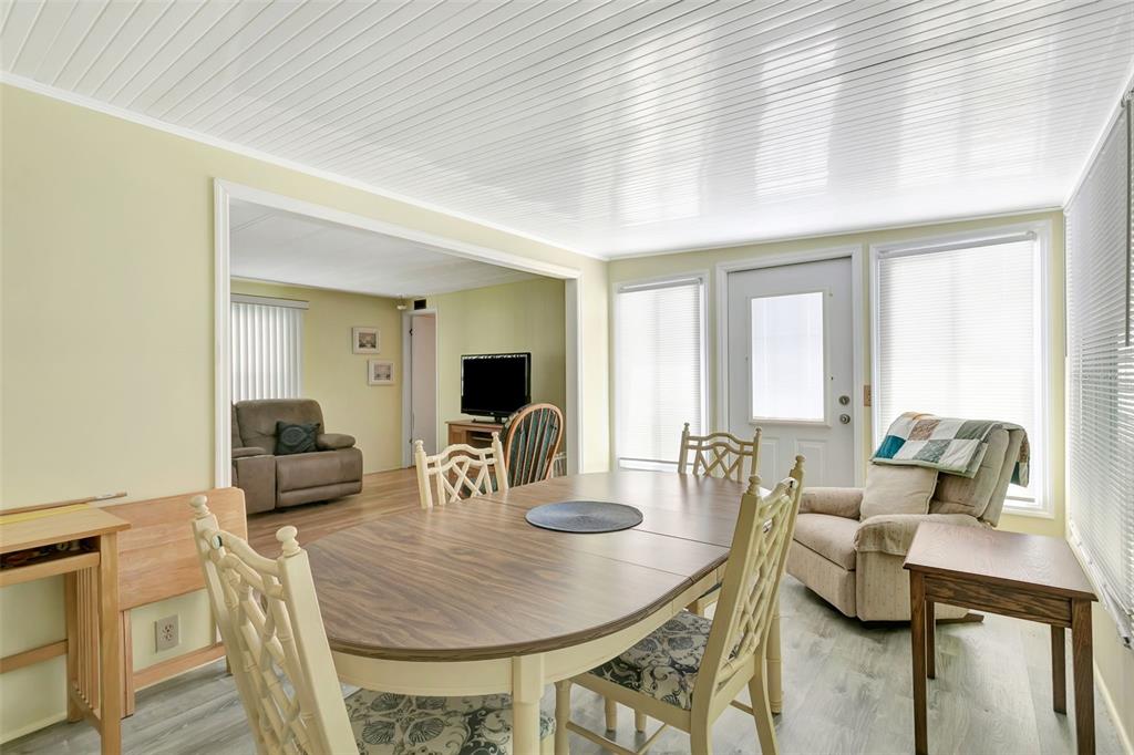 5690 Forsythia Road Venice, FL 34293 - Photo 14 of 38 Gallery Image 14