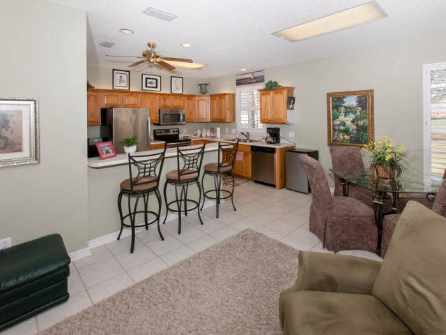 614 Pinehurst Point Gulf Shores, AL 36542 - Photo 20 of 44 Kitchen Sitting Area