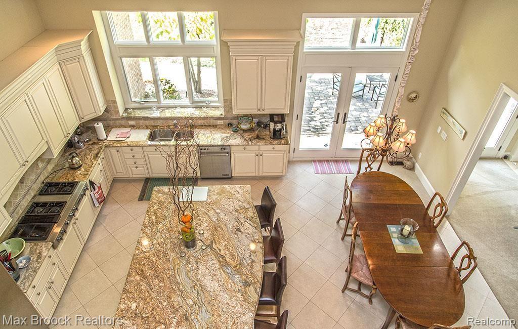 723 Langley Road Rochester, MI 48309 - Photo 7 of 15 723_7rc.jpg
