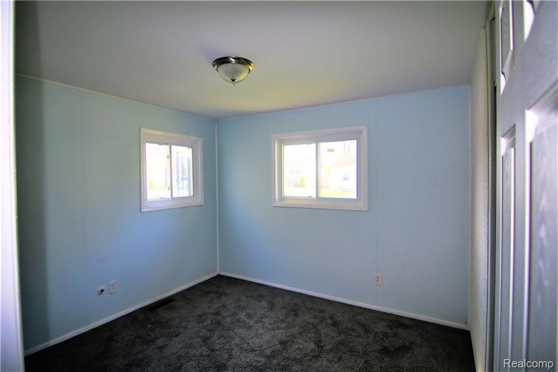 26180 Colgate Street Inkster, MI 48141 - Photo 7 of 17 Neal El-Sayed 26180 Colgate (8).JPG