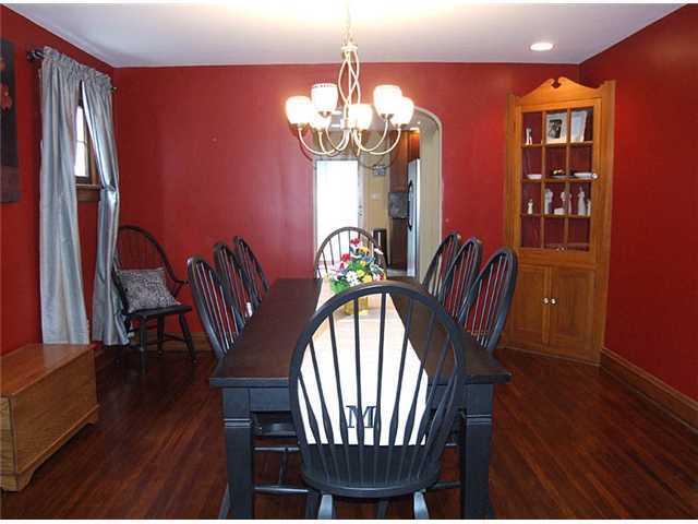 745 South Cassingham Road Bexley, OH 43209 - Photo 5 of 18