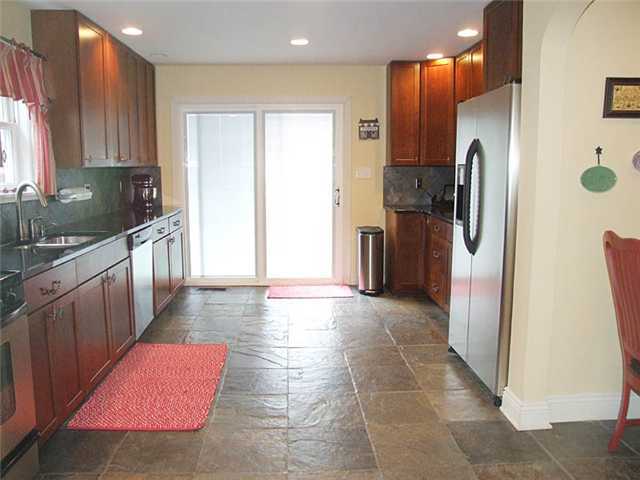 745 South Cassingham Road Bexley, OH 43209 - Photo 6 of 18