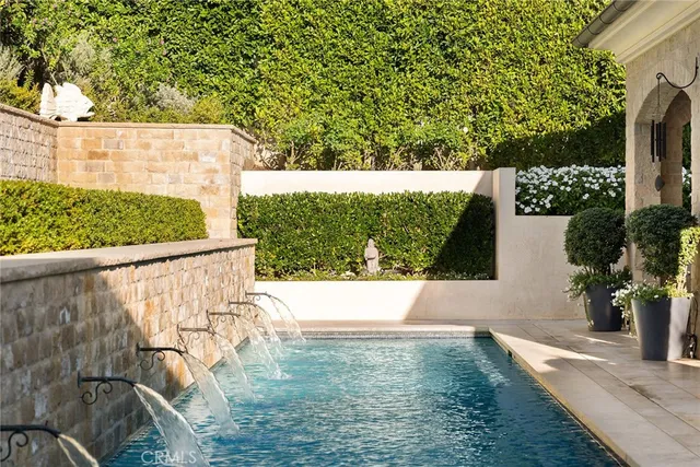 $14,475,000 | 7 Oakmont Lane, Newport Beach, CA 92660