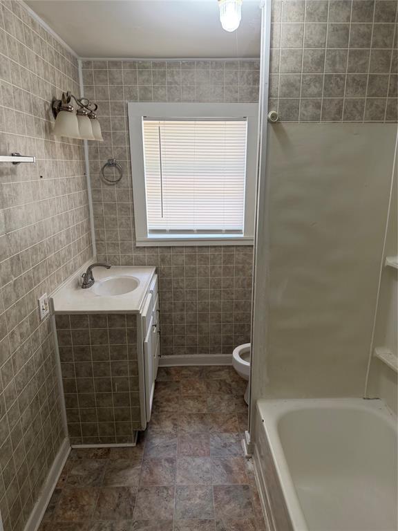 305 East Pliler Precise Road Longview, TX 75605 - Photo 8 of 17
