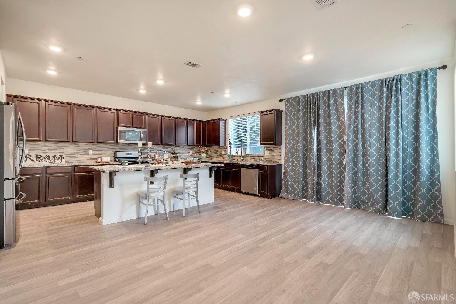 714 Cabada Drive Brentwood, CA 94513 - Photo 10 of 50