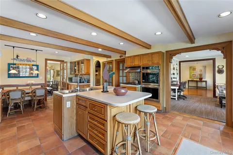 $2,395,000 | 11 Mamaroneck Road, Scarsdale, NY 10583