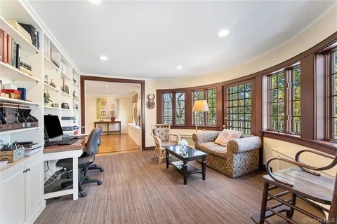 $2,395,000 | 11 Mamaroneck Road, Scarsdale, NY 10583