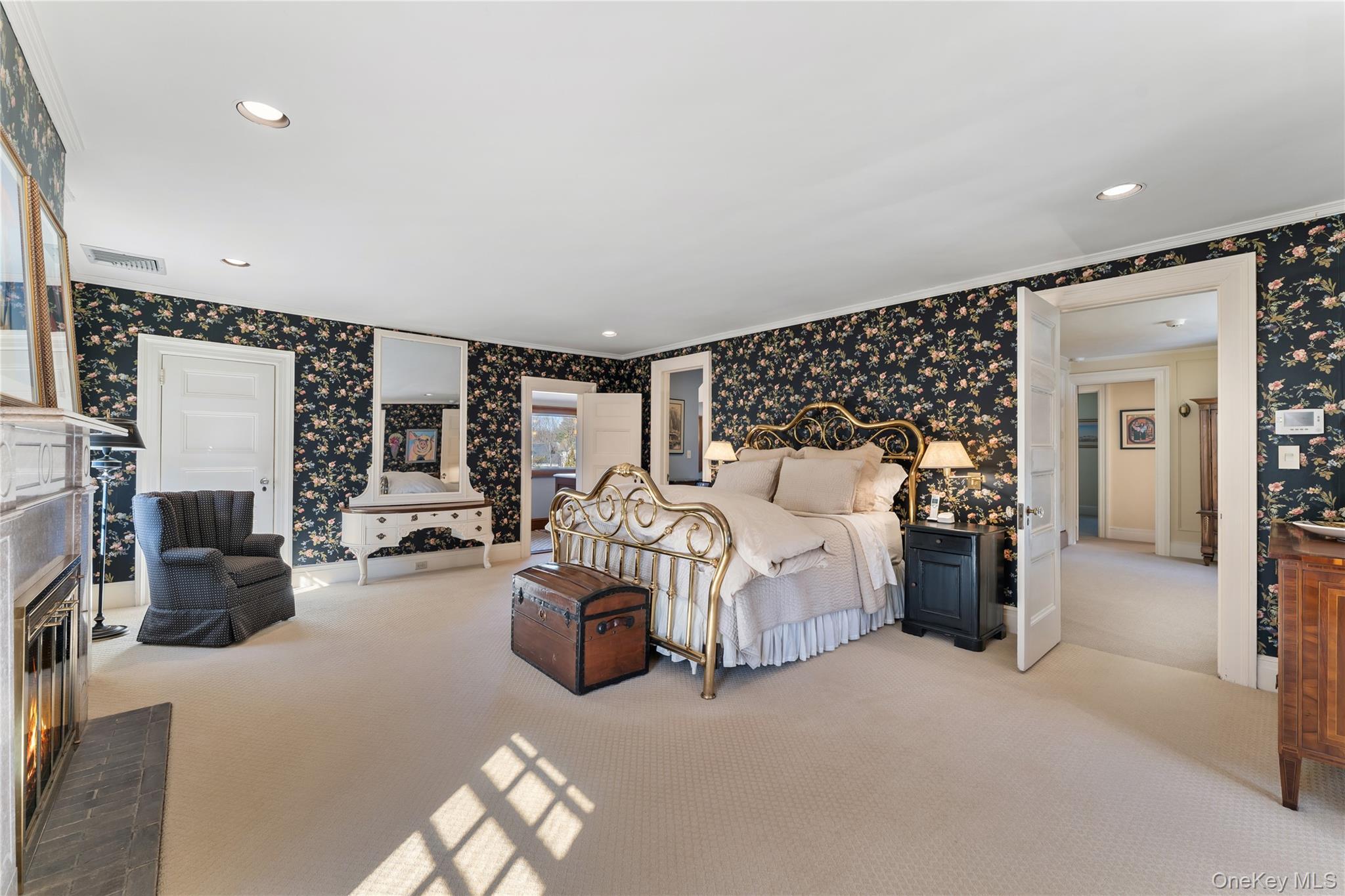 11 Mamaroneck Road Scarsdale, NY 10583 - Photo 18 of 38 View of primary bedroom with en suite bathroom