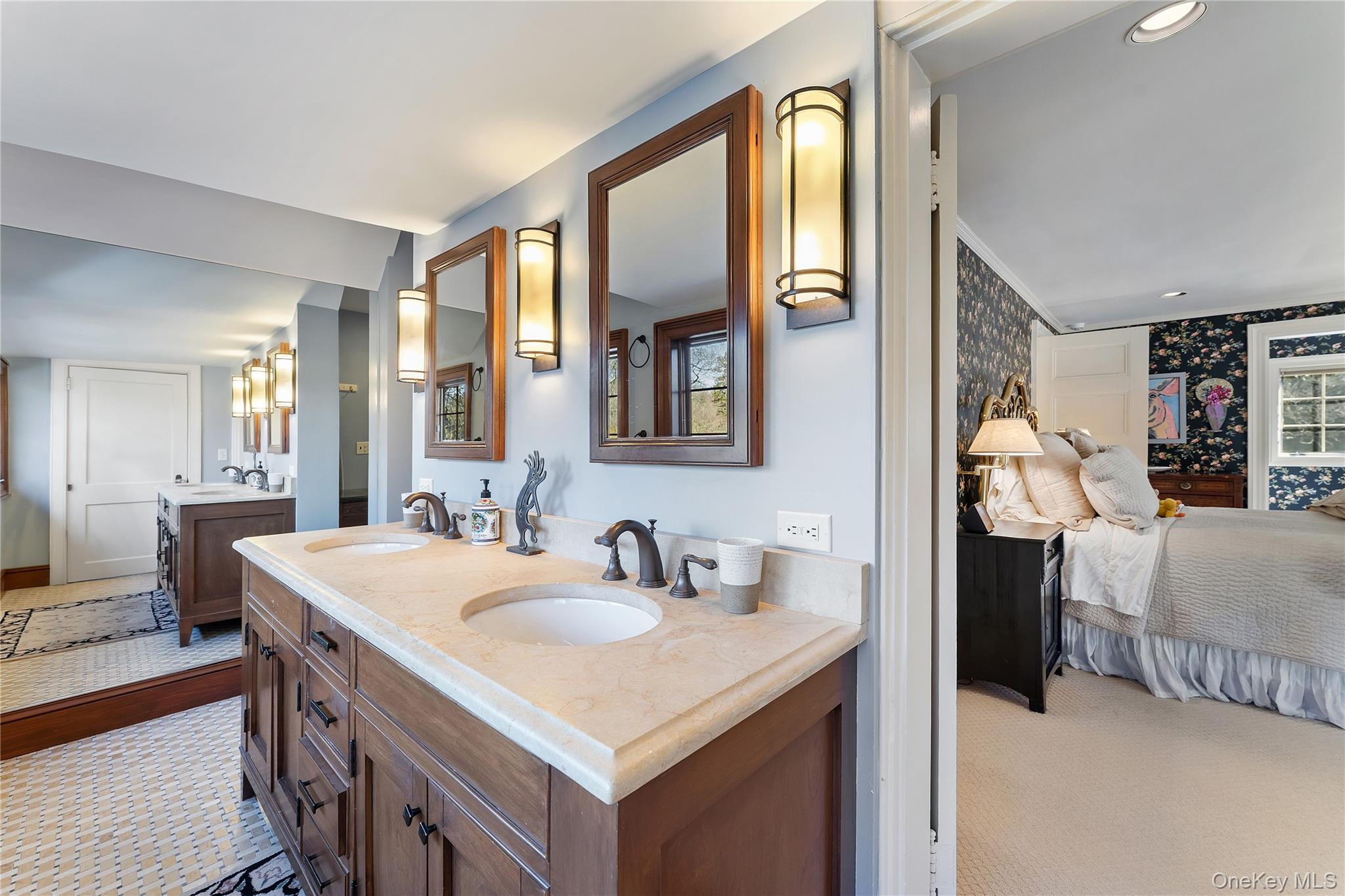 11 Mamaroneck Road Scarsdale, NY 10583 - Photo 21 of 38 Primary bath