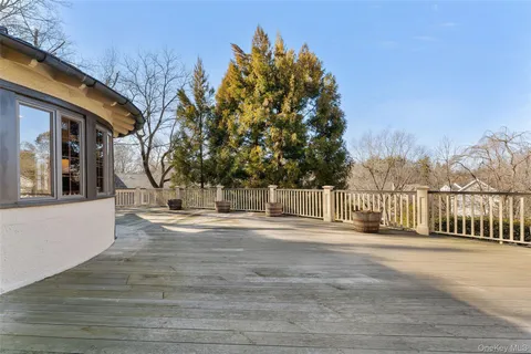 $2,395,000 | 11 Mamaroneck Road, Scarsdale, NY 10583