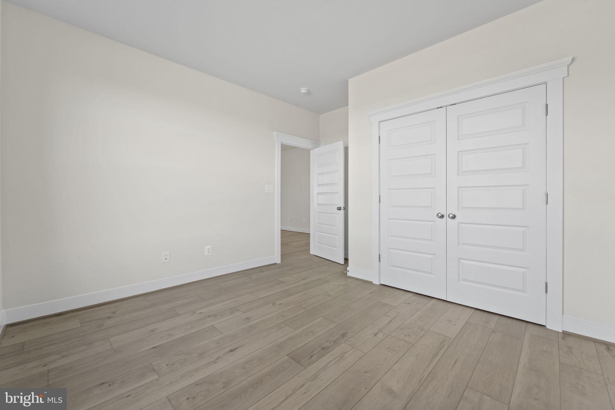 40900 Tarleton Drive Leesburg, VA 20176 - Photo 36 of 63 Main Level In law Suite - Bedroom