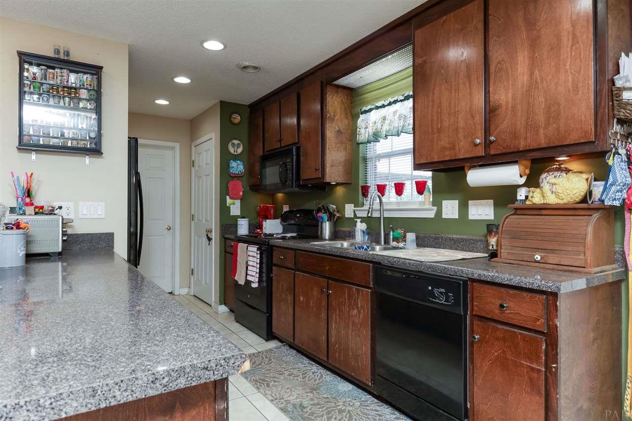 9738 North Barth Road Molino, FL 32577 - Photo 9 of 41 Gallery Image 9