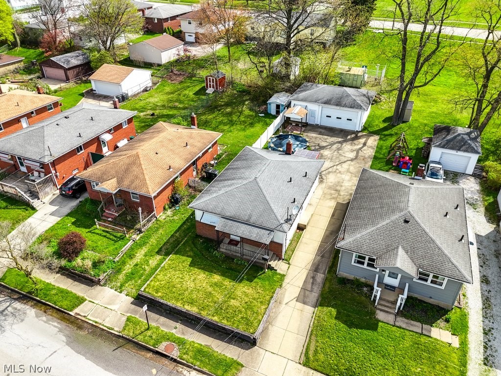 621 Lansing Road Akron, OH 44312 - Photo 33 of 37 View of drone / aerial view